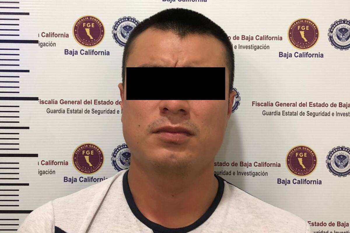 Detienen a hombre por robo de vehículo en Tijuana