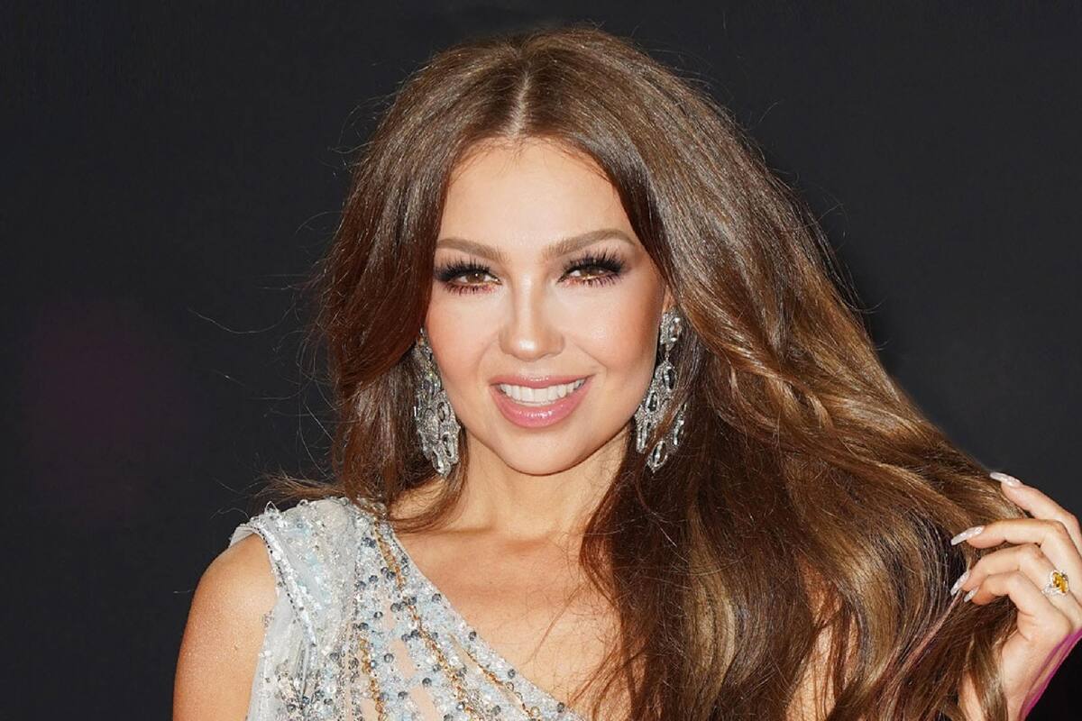 Thalía regresa a los escenarios en el encendido del árbol de Navidad en NY