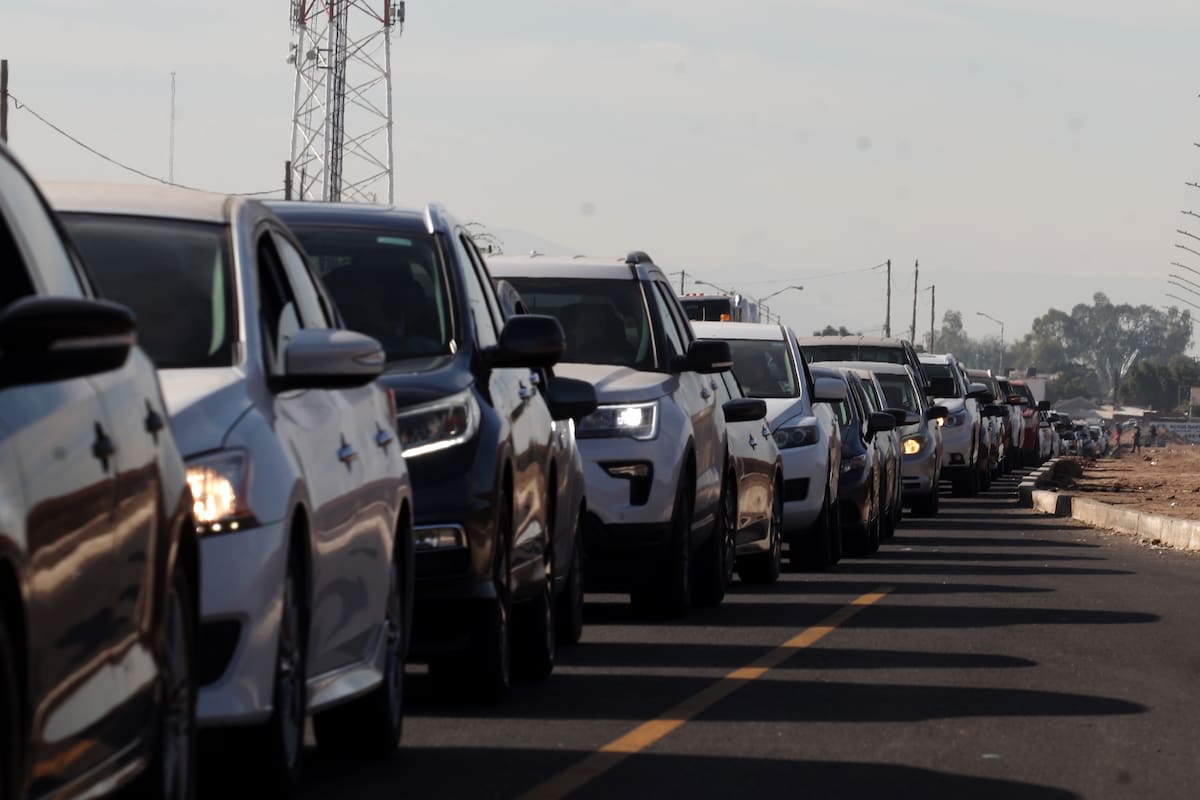 Tiempos de espera de 15 minutos para cruzar a Calexico este domingo