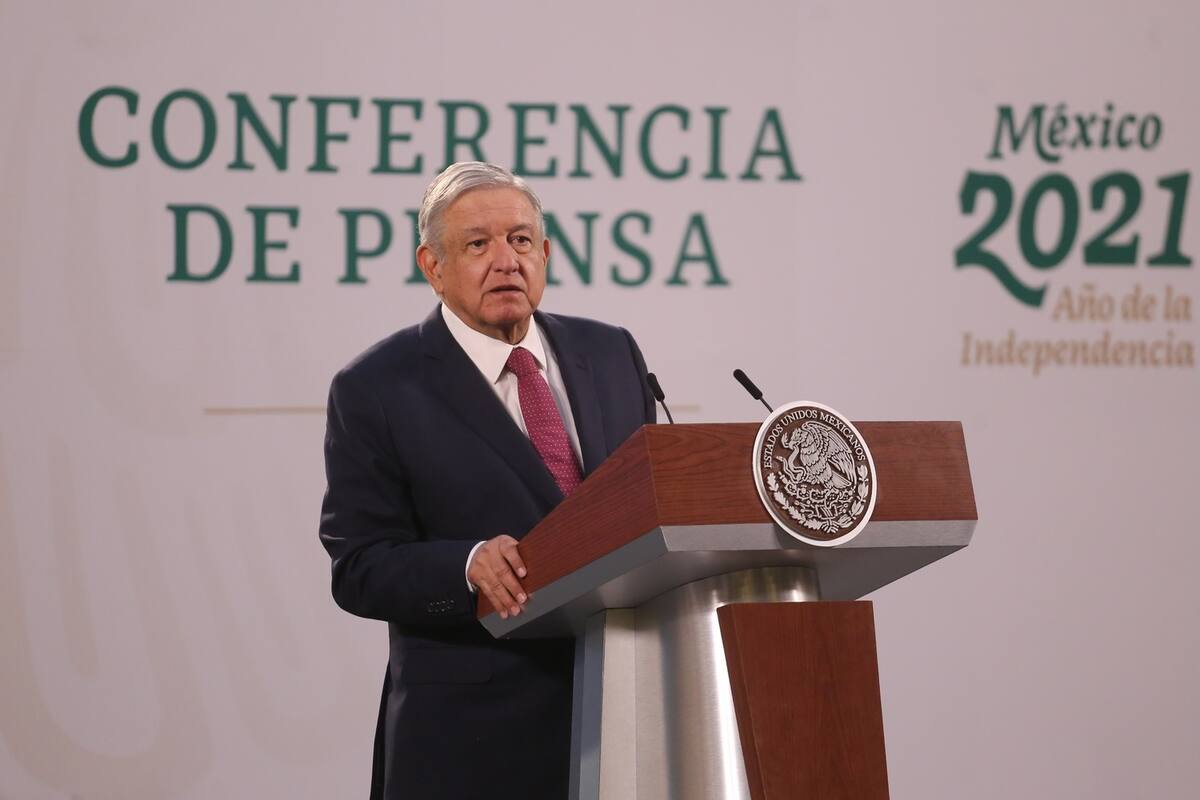 Planea AMLO parque solar para Sonora
