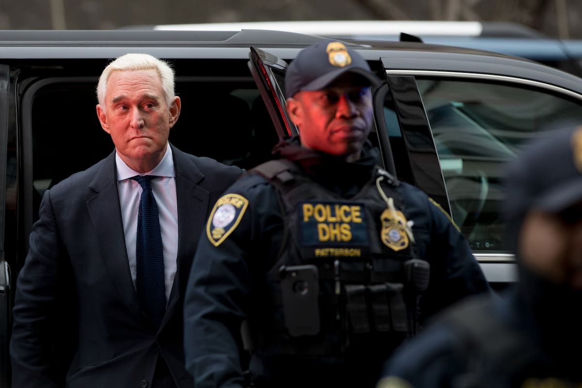 FOTO DE ARCHIVO. El exasesor de campaña del presidente Donald Trump, Roger Stone, llega a la Corte Federal el martes 29 de enero de 2019, en Washington. Stone fue arrestado en la investigación del fiscal especial sobre Rusia y acusado de mentir al Congreso y obstruir la pesquisa. | Crédito: AP Foto/Andrew Harnik
