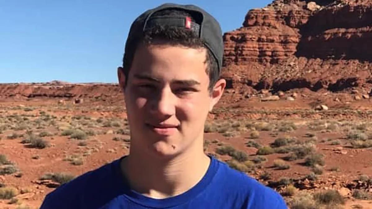 Omer Neutra, de Long Island, Nueva York, fue uno de los siete ciudadanos estadounidenses detenidos en Gaza. Cuatro de ellos, incluido Neutra, han sido declarados muertos y se cree que tres están vivos. / CNN- Centro Judío Midway