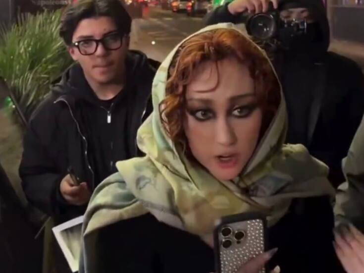 Chappell Roan confronta a paparazzi y los graba mientras la seguían rumbo a una cena