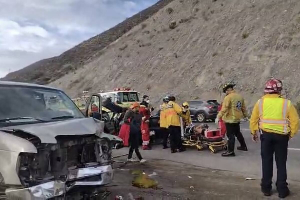 Fallece mujer en accidente en la carretera en el Libramiento Ensenada