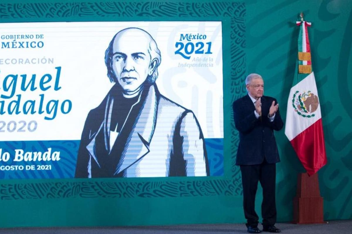 Entregan condecoración Miguel Hidalgo a personal de salud por lucha contra Covid-19
