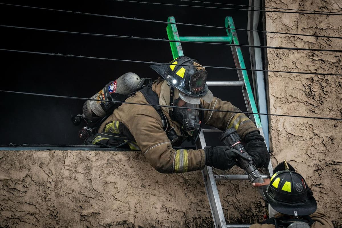 El establecimiento registró su segundo incendio en menos de 24 horas; no hubo personas lesionadas, aunque los daños materiales obligaron al cierre temporal del negocio. Foto: Border Zoom