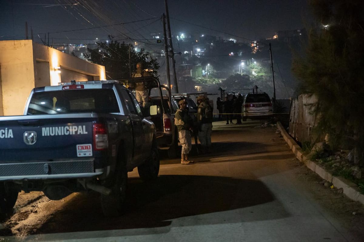 Un hombre fue asesinado a tiros durante la madrugada; autoridades investigan sin reportar detenidos. Foto: Border Zoom