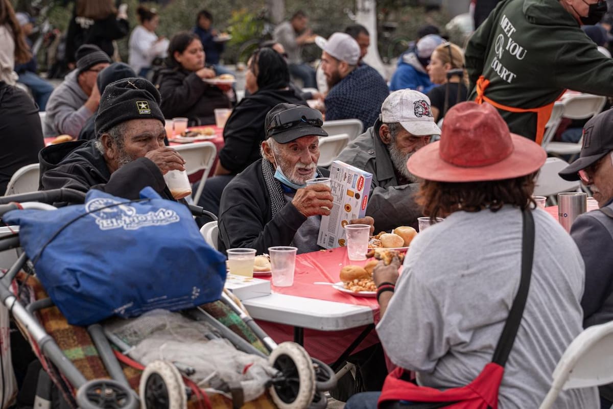 Esta jornada está dirigida a quienes no cuentan con un lugar donde pasar estas fechas. Foto : Border Zoom