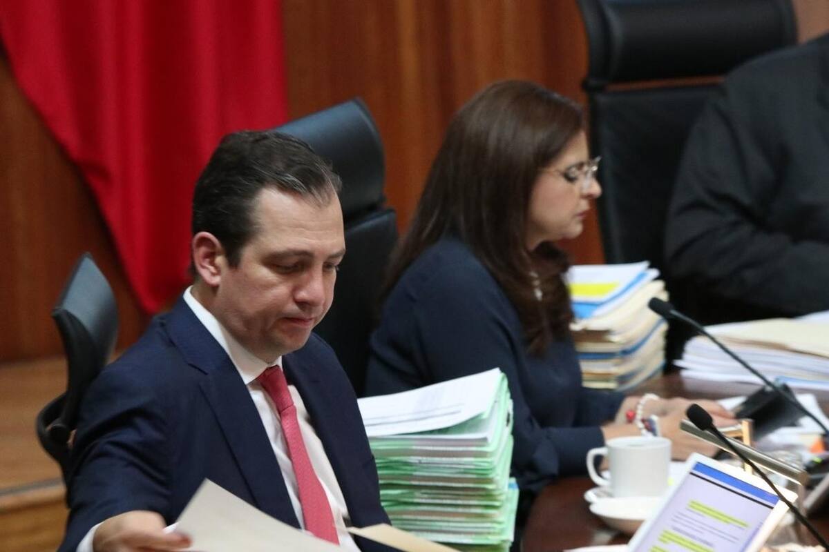 AMLO afirma que la SCJN no puede intervenir en conflicto del Tribunal