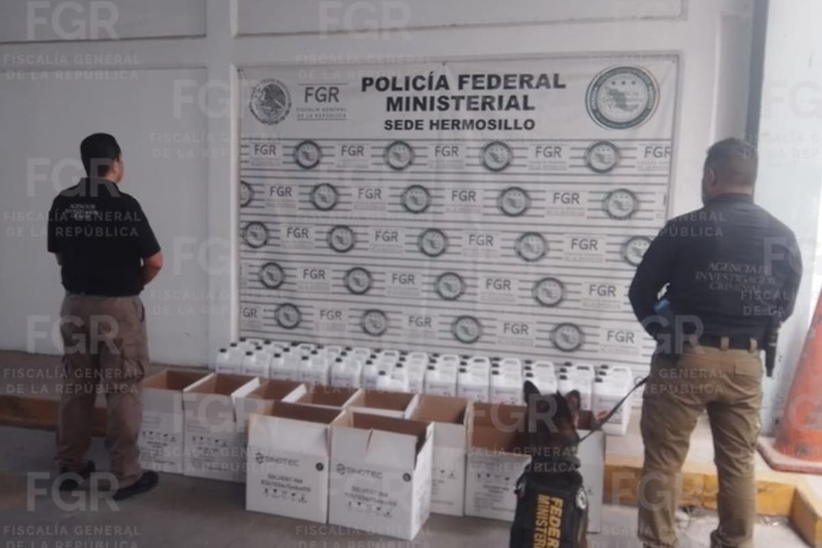Aseguran 200 litros de metanfetamina en empresa de paquetería en Hermosillo tras denuncia ciudadana