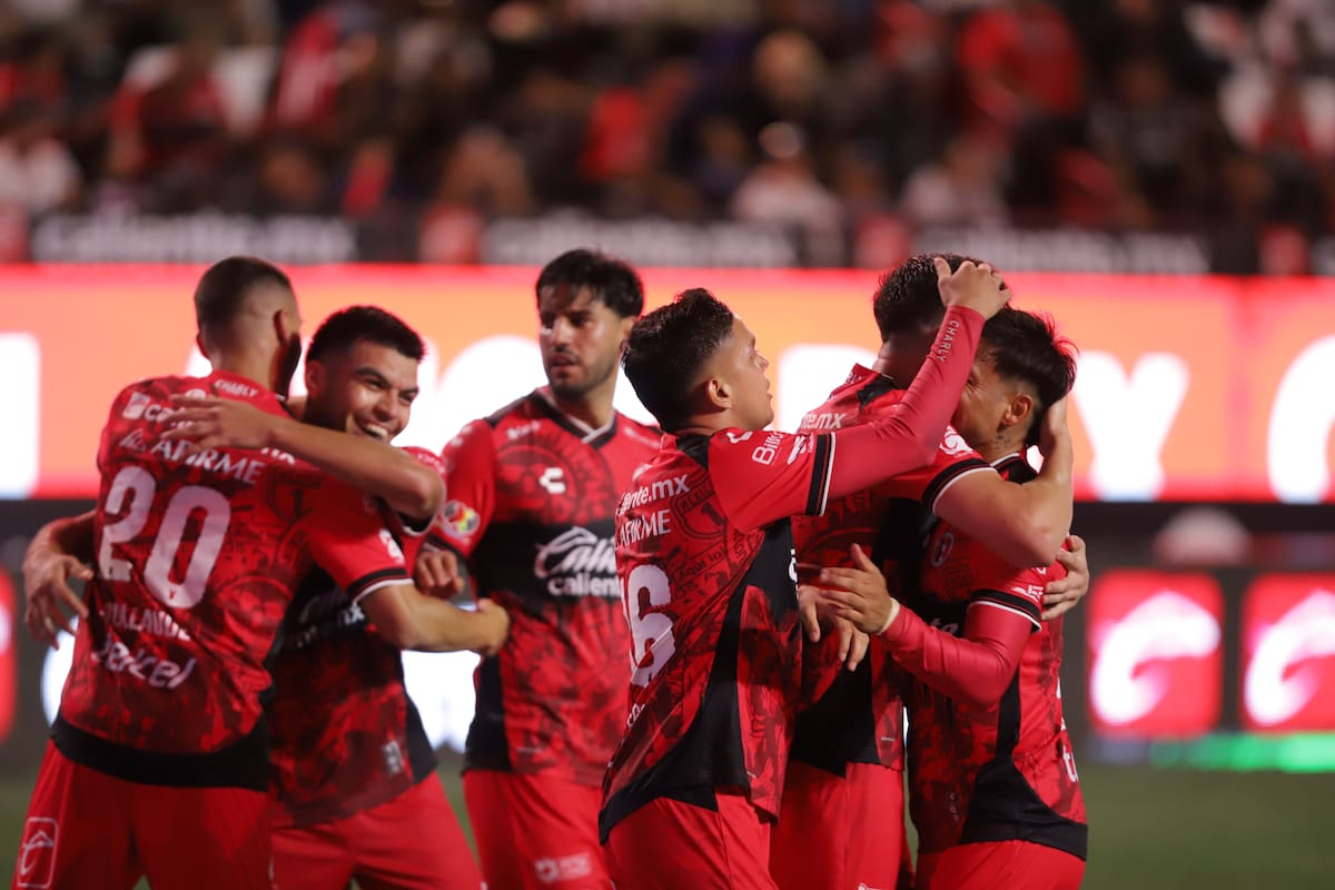 Xolos golea 5-0 a León
