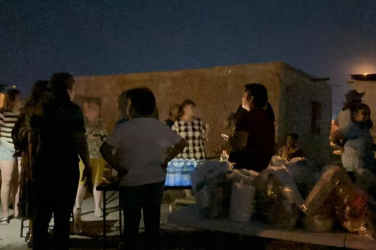 Amenazan y tiran cercos de familias reubicadas