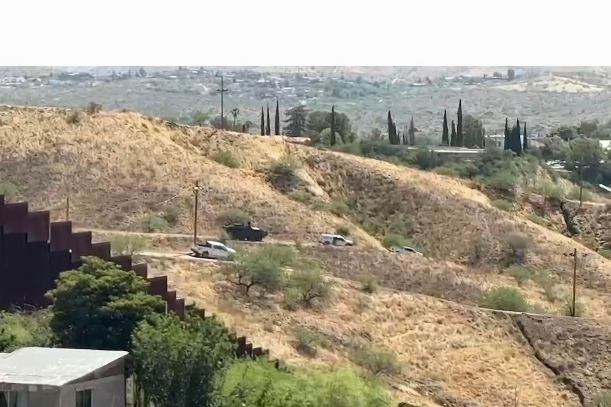 Inquietan a estudiantes tanques militares en muro fronterizo de Nogales