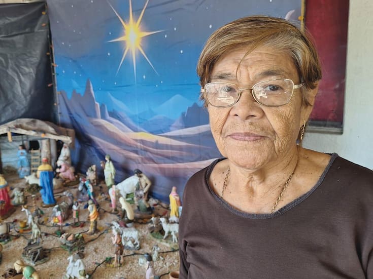 Desde hace 20 años, María Isabel honra la memoria de su hijo colocando un nacimiento de más de 100 piezas en la colonia Las Granjas de Hermosillo