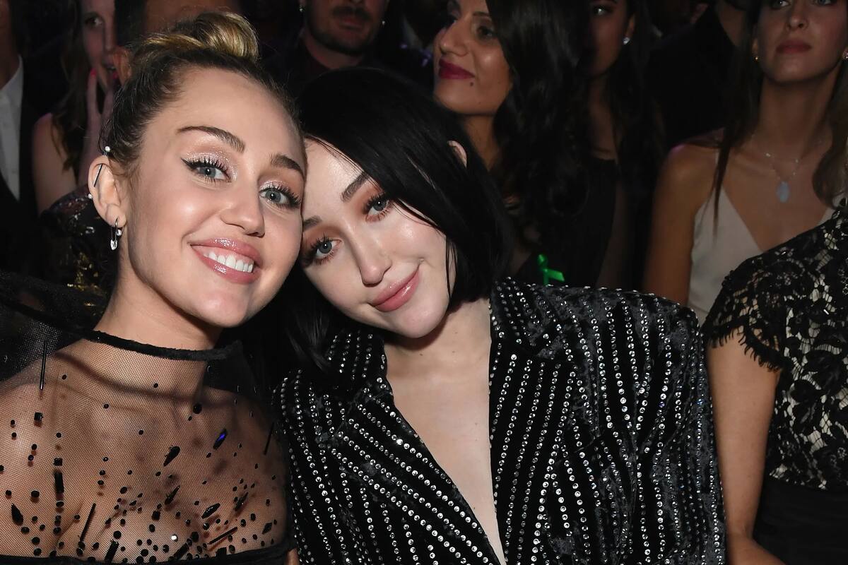 Noah Cyrus y su polémico 'like' a Liam Hemsworth divide a los fans de Miley Cyrus