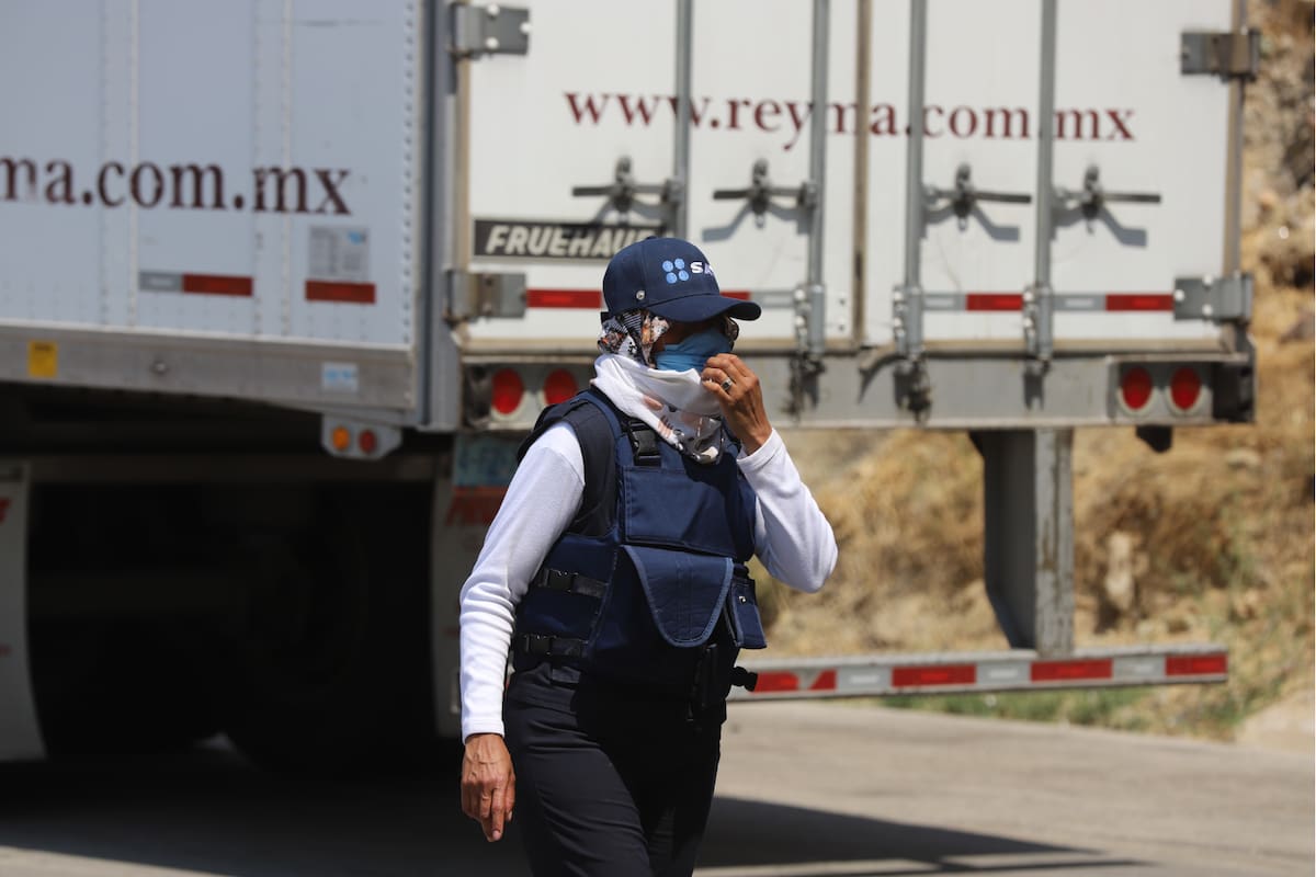 Transportistas de Chihuahua denuncian cobros de hasta 20 mil pesos en retenes y señalan revisiones, amenazas y posibles extorsiones a operadores