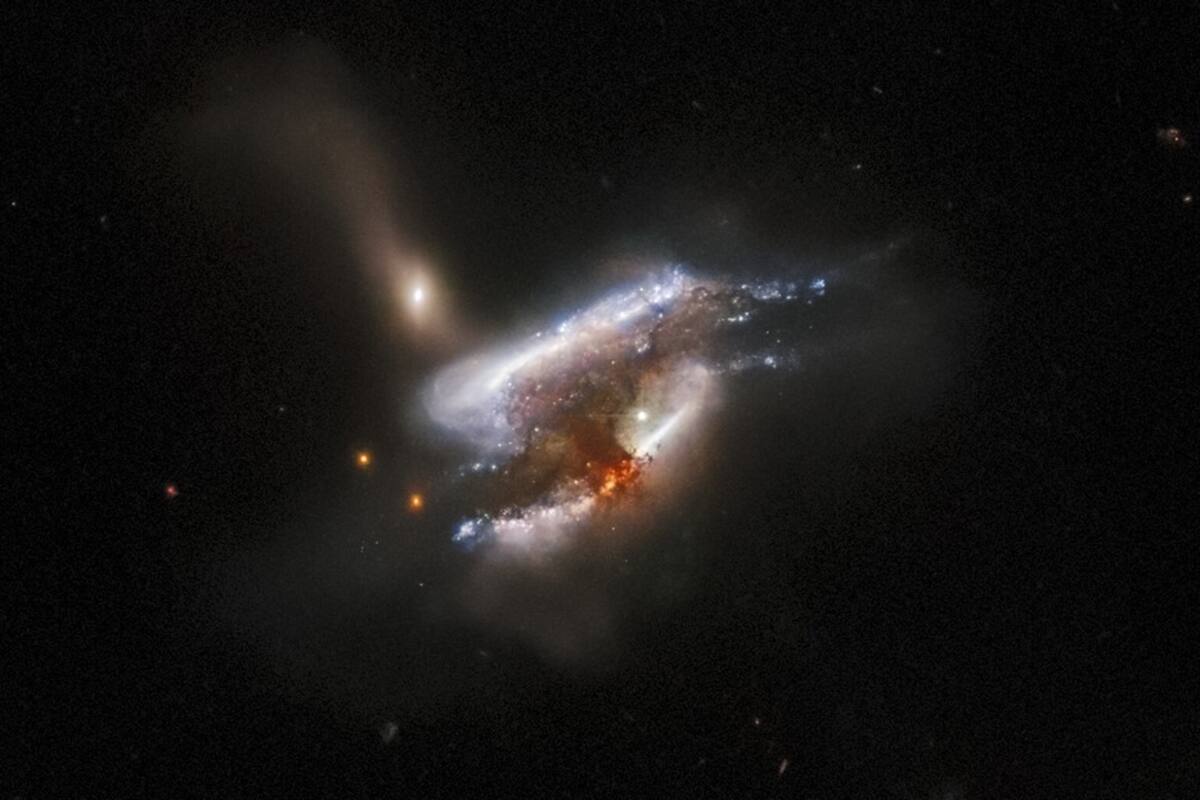 3 galaxias se fusionan en una nueva imagen captada por el telescopio Hubble