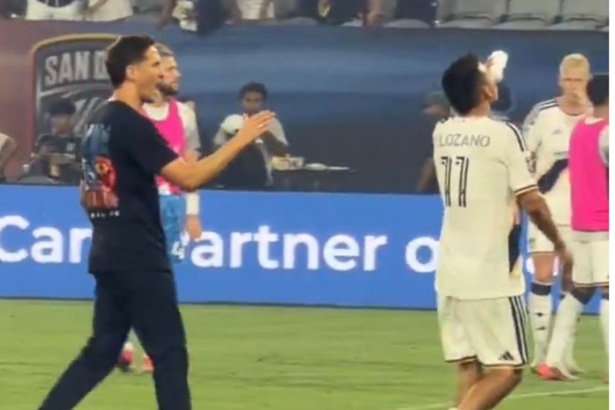 ‘Chucky’ Lozano le negó el saludo a su ex entrenador en San Diego FC