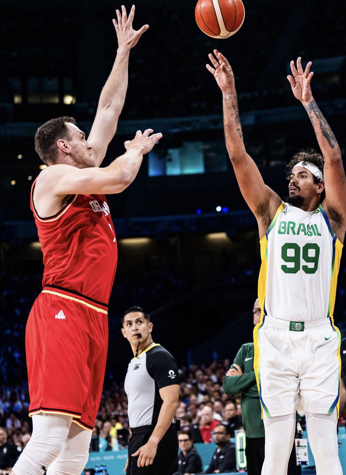 Omar Bermúdez es uno de los árbitros de basquetbol más importantes y consolidados que hay en la actualidad.