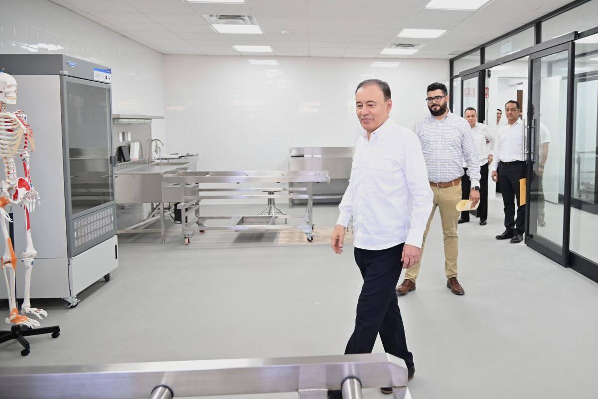 Supervisa Alfonso Durazo avance de construcción de Centro Estatal de Identificación Genética