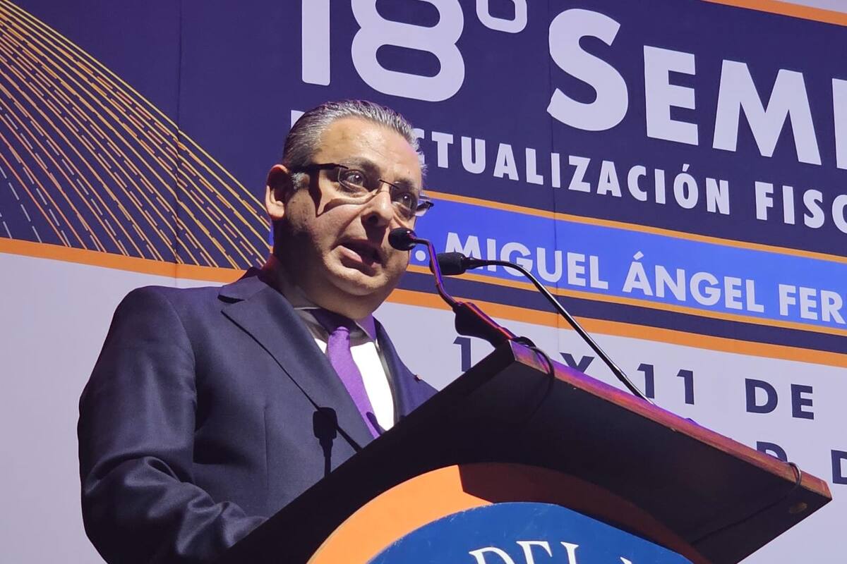Notarios de BC participan en seminario nacional
