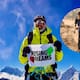 Montañista palestino que creció en un campamento de refugiados busca recaudar 10 millones de dólares para los niños de Gaza escalando el Monte Everest por sexta vez