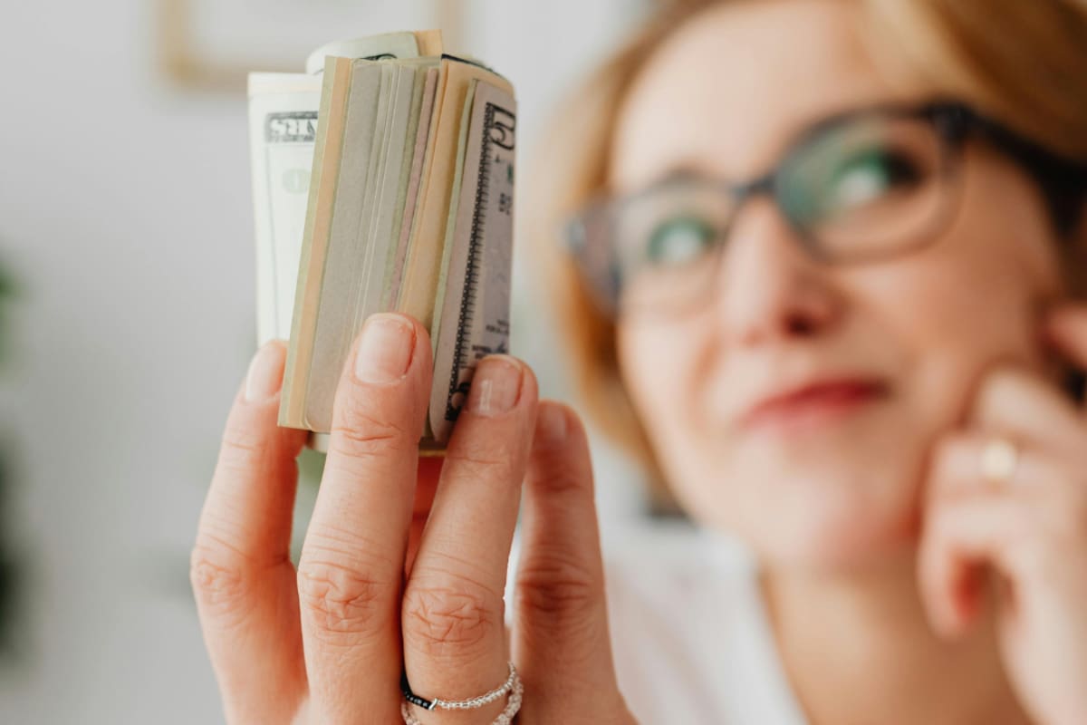 Finanzas a futuro: ¿todavía es buena idea tener la mayoría de tu dinero en efectivo?