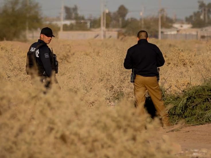 Hallan a mujer sin vida con heridas de bala en un baldío