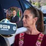 Luego de que comenzaran a aparecer patrullas de Chihuahua con logos de la policía de Nueva York, Claudia Sheinbaum criticó el uso de símbolos de Estados Unidos y cuestionó la visión del gobierno de Marco Bonilla: “Yo prefiero Chihuahua que NY, pero no sé si el alcalde también, a lo mejor no”