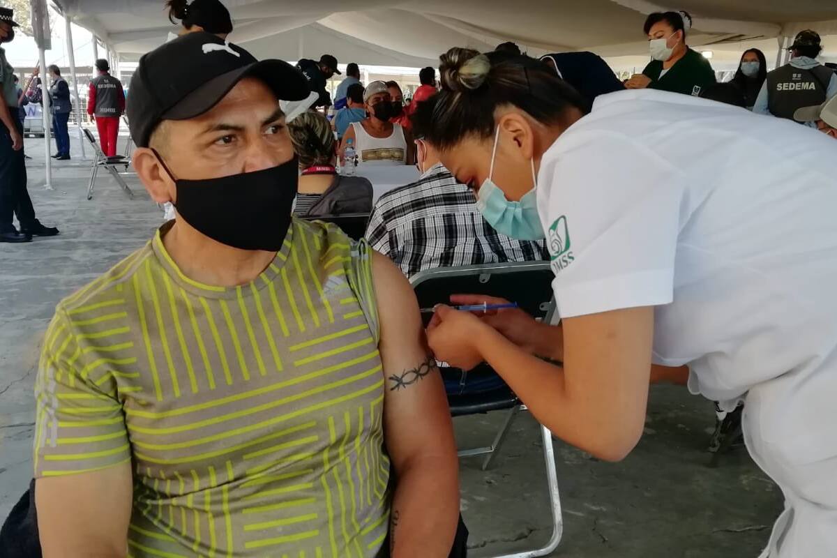 Hay capacidad para vacunar en CDMX a 700 mil adultos de 50 a 59 años en una semana: Sheinbaum