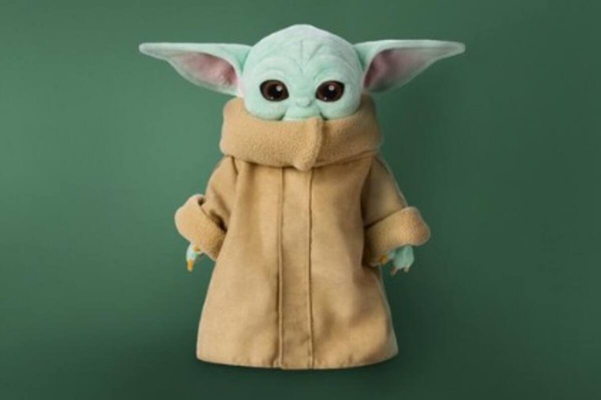 Toma mi dinero Disney: así luce el Baby Yoda de peluche