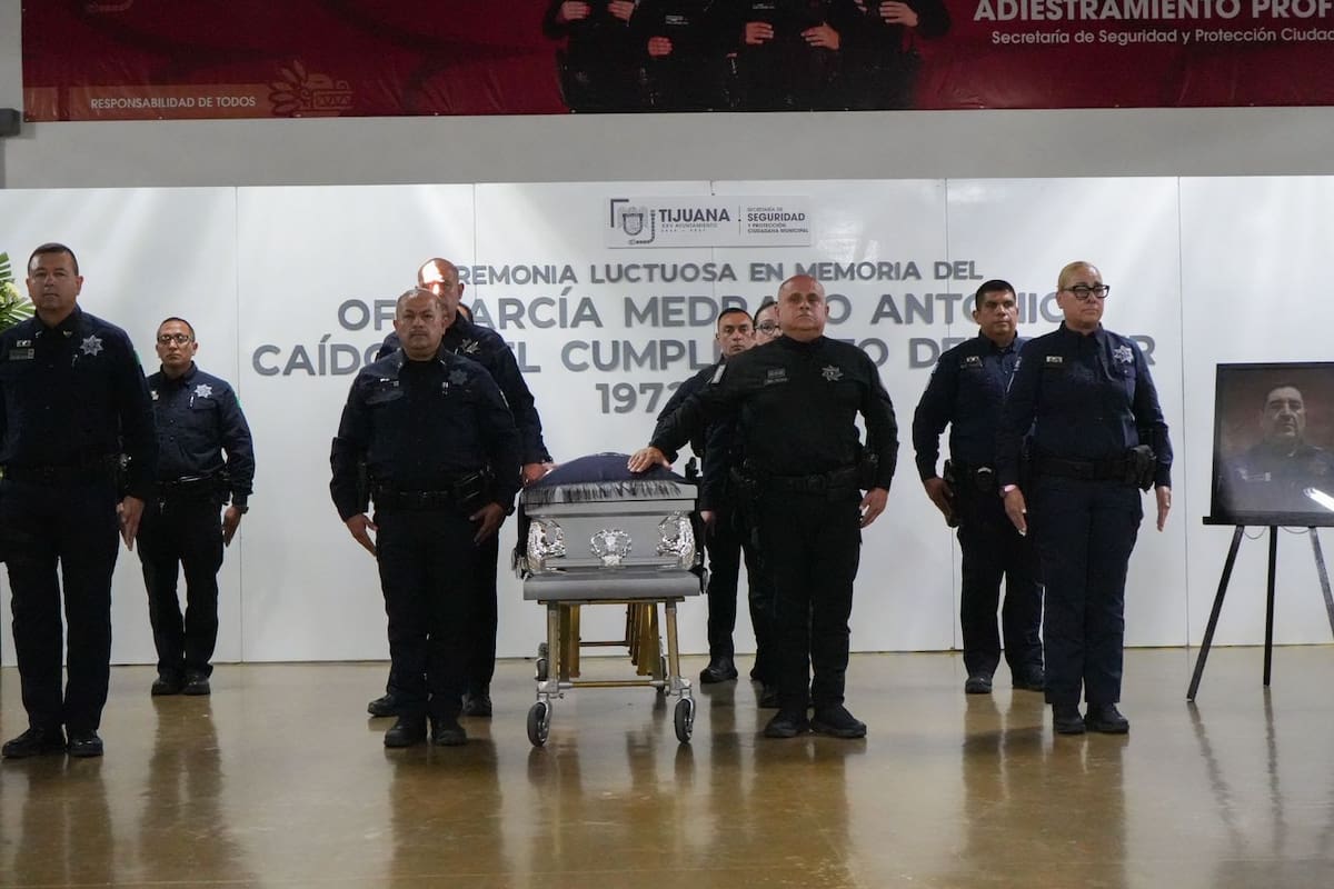 Despide SSPCM con honores al oficial de tránsito Antonio García Medrano