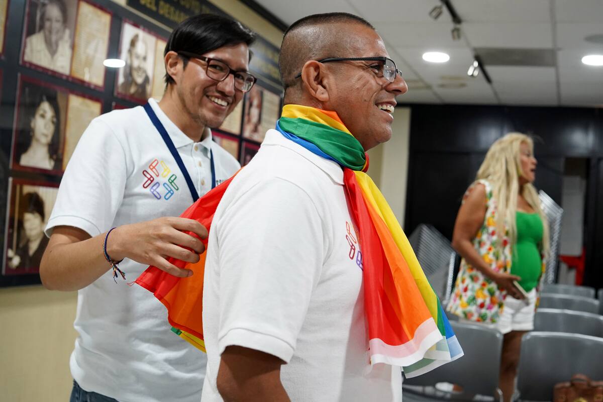 Exigen aprobar el matrimonio igualitario en BC