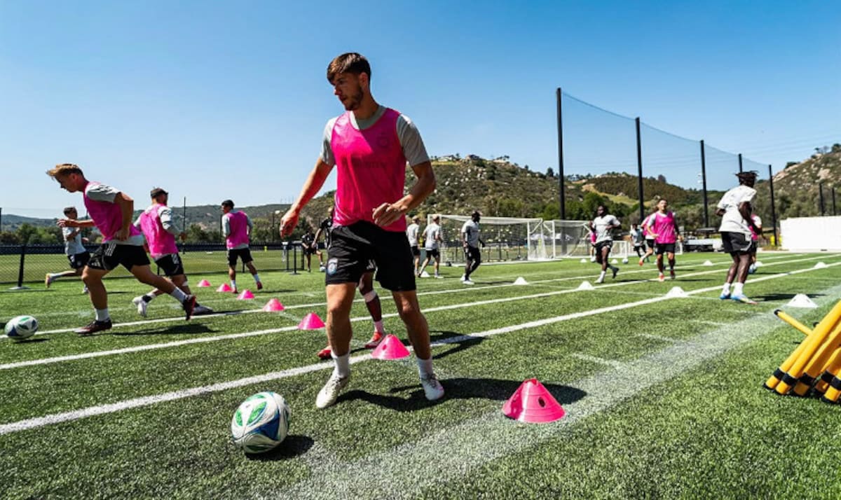 La primera generación del Club de MLS tendrá a 18 jóvenes entre los 13-14 años, al menos un par de ellos fueron encontrados en visorias en el Romero Manzo. Foto: Cortesía