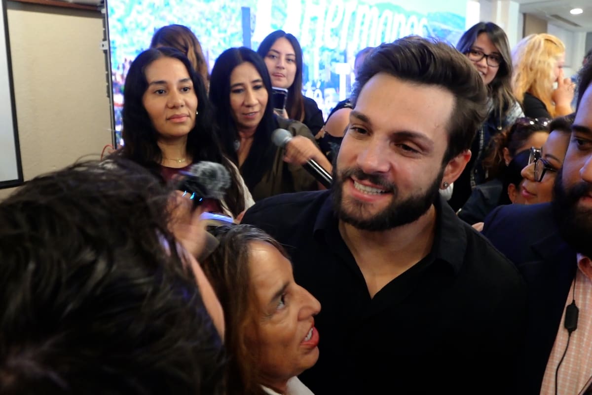 Nicola Porcella se da cita en Tijuana