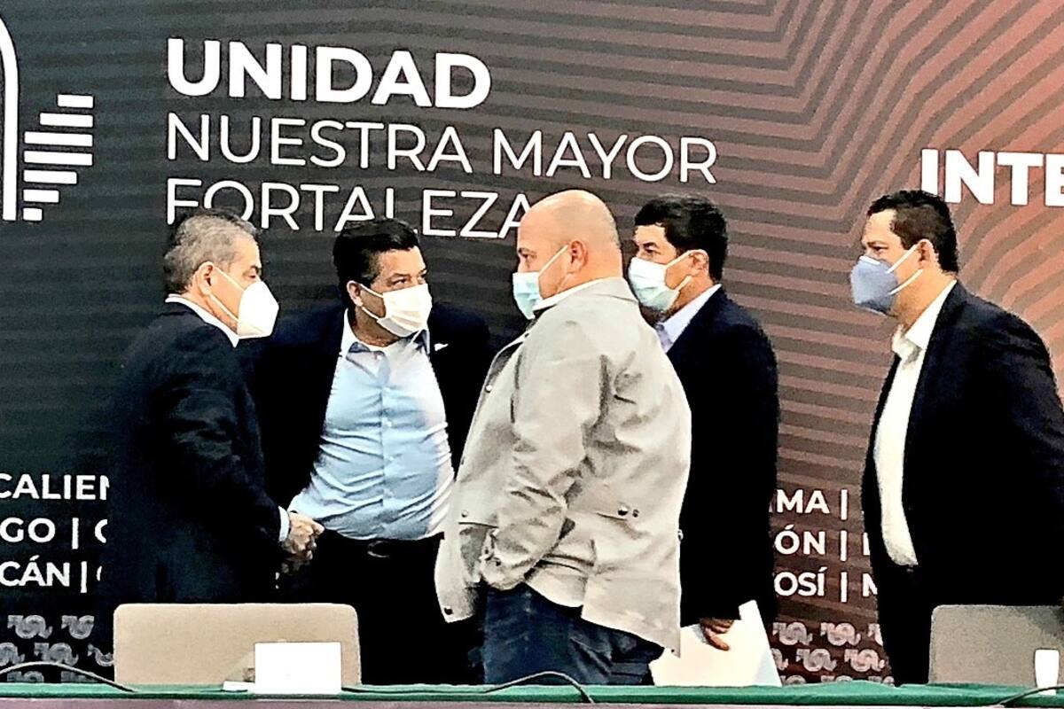 Gobernadores podrían ir a tribunales si no les dan más recursos