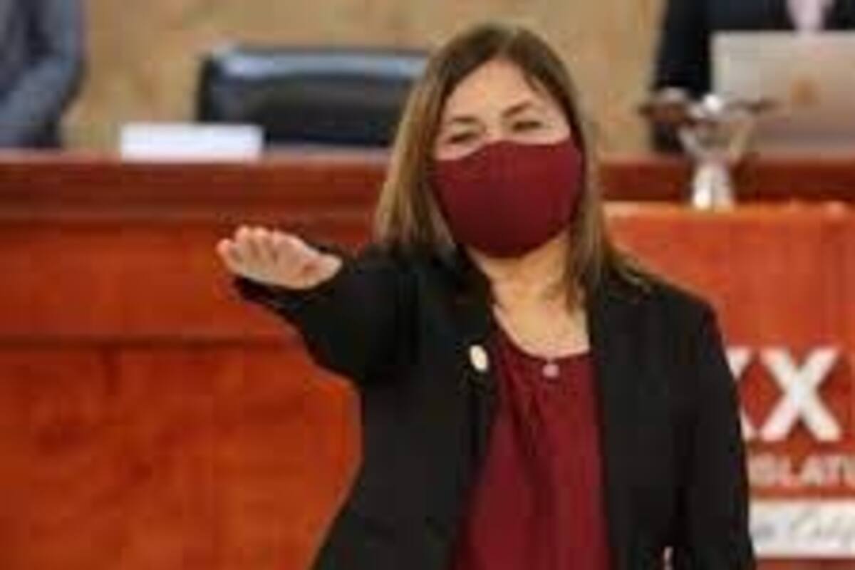 Continúa en Sindicatura Municipal caso de inhabilitación a Lupita Mora