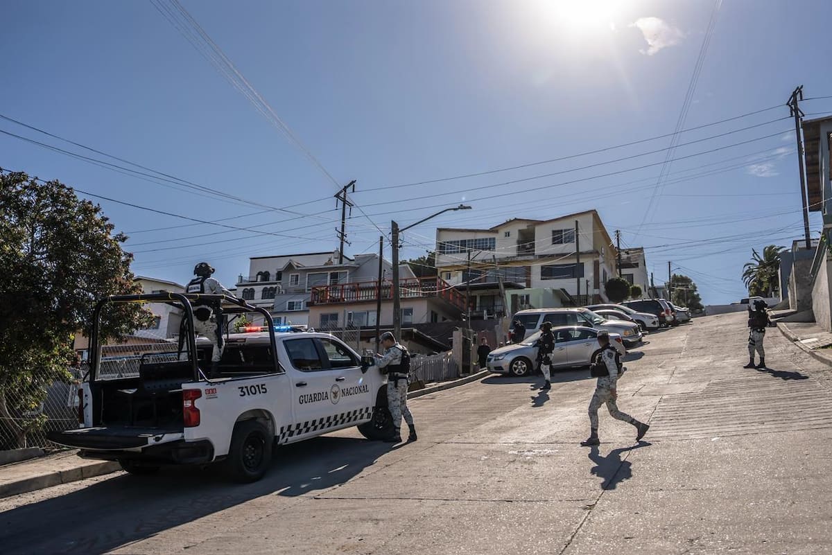 Autoridades atendieron el reporte y trasladaron al lesionado a un hospital para su atención. Foto: Border Zoom