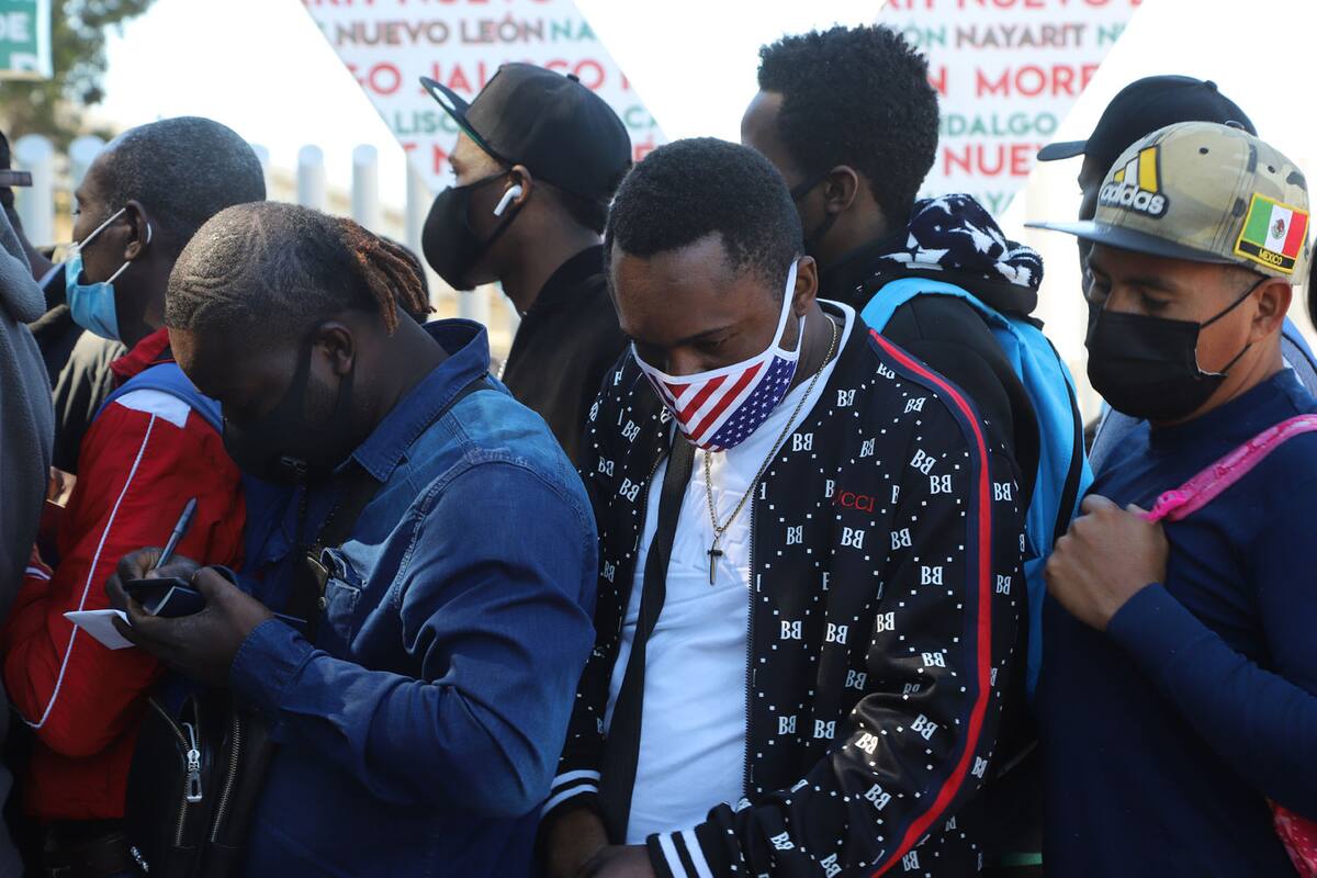 Extranjeros refugiados en México podrán ejercer su profesión: SE