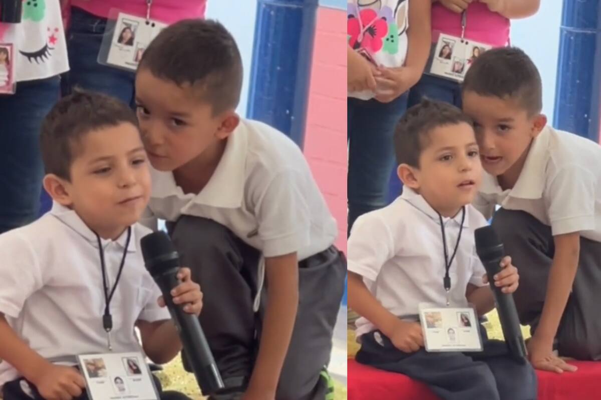 Niño conmueve en redes sociales al ayudar a su compañero con discapacidad a cantar en la escuela (VIDEO)