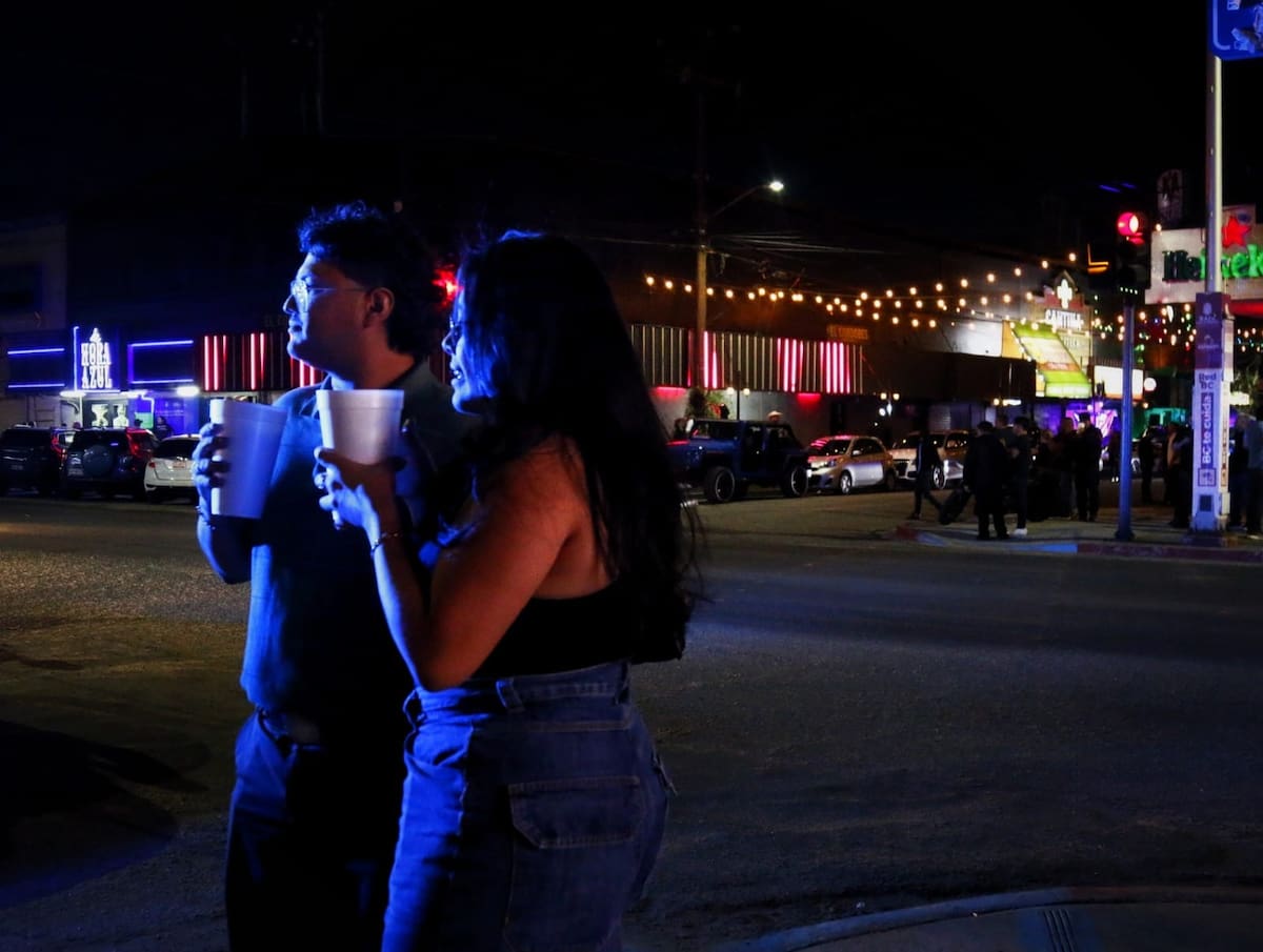 El Centro Histórico se llenó de fiesta durante el Jueves Santo con el recorrido de los “Siete Templos”, que reunió a más de 10 mil personas y concluyó con saldo blanco. Foto: Saúl Martínez