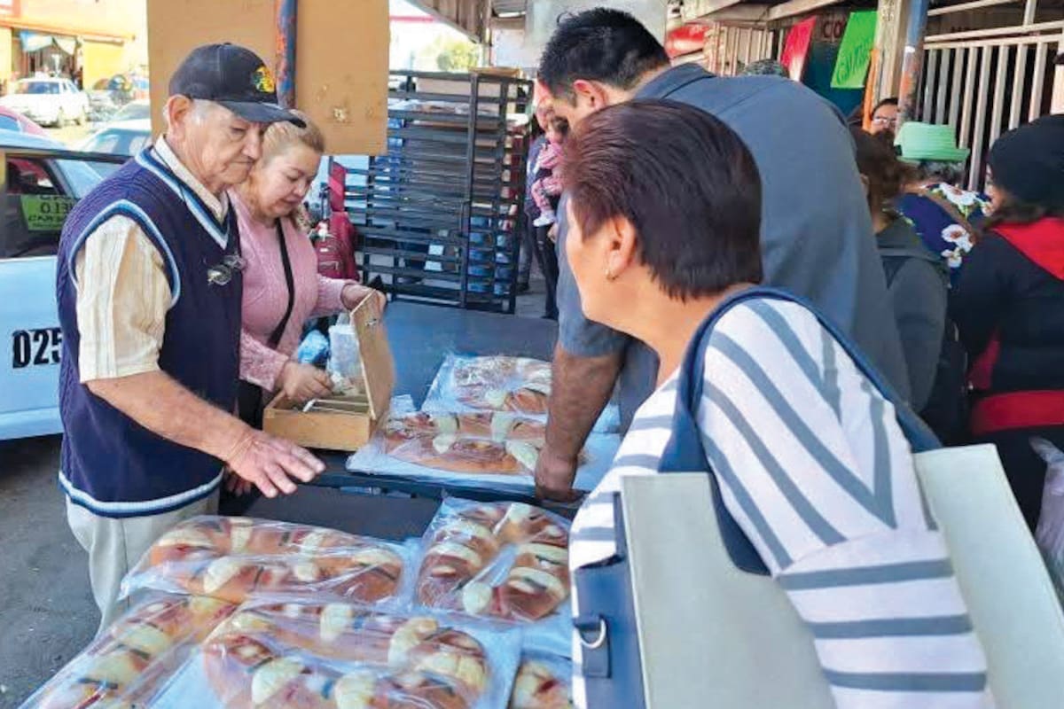 Roscas del “abuelo” Samuel: una tradición familiar que endulza el Día de Reyes desde hace 35 años en Ciudad Obregón