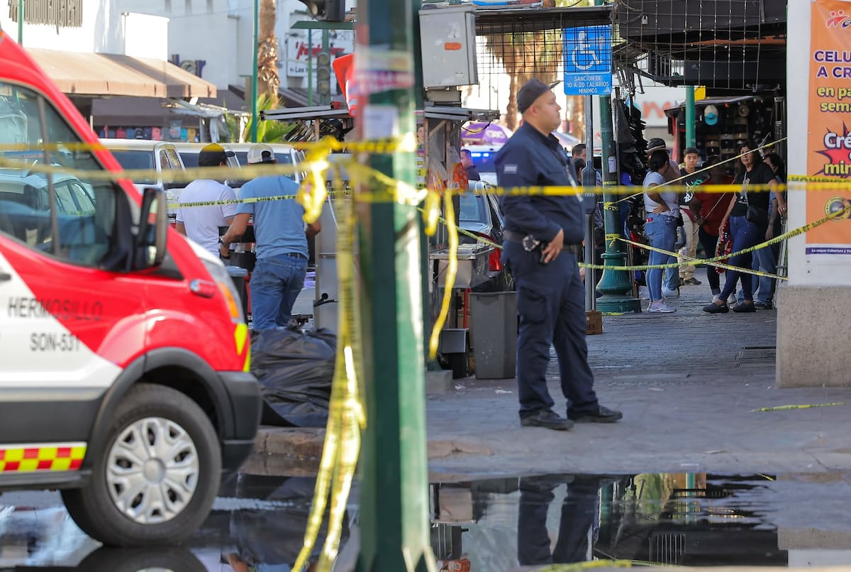 De acuerdo con el director de Bomberos de Hermosillo, Francisco Matty Ortega, las personas lesionadas fueron trasladadas a diversos hospitales para su atención médica. Foto: Eleazar Escobar.