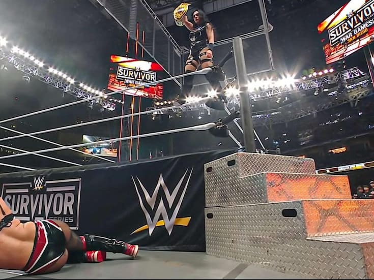 Stephanie Vaquer retiene el Campeonato Mundial de WWE frente a Nikki Bella