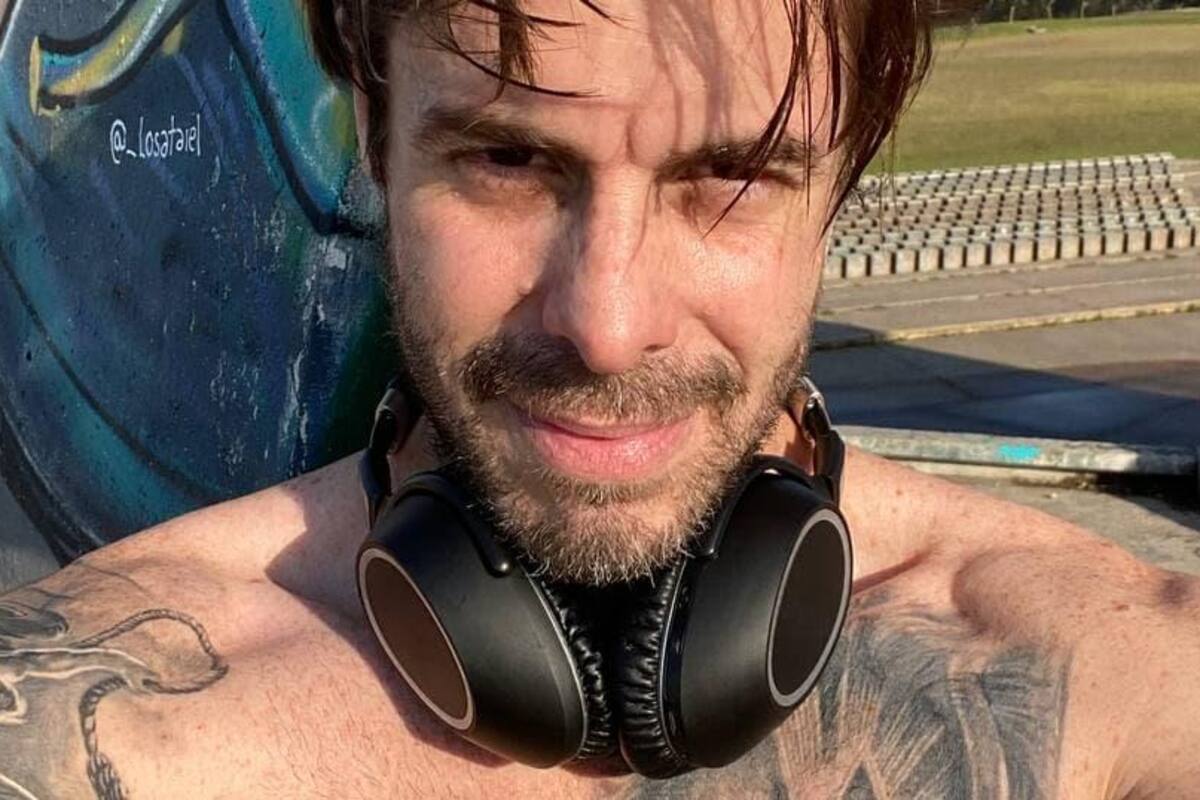 Dross causa revuelo mostrándose sin camisa en redes sociales