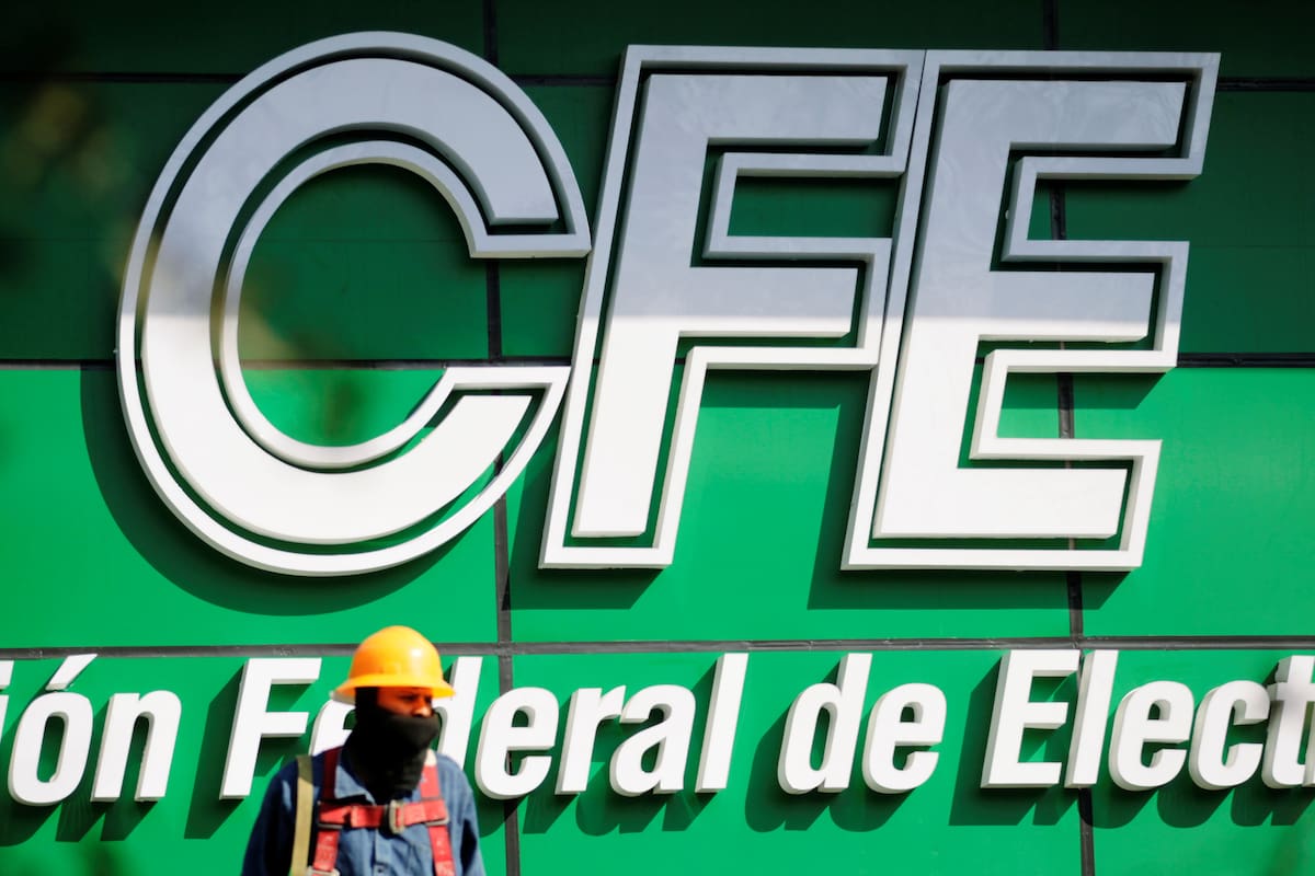 CFE emite deuda por 20 mil millones de pesos en la Bolsa Mexicana de Valores para refinanciar obligaciones de largo plazo y préstamos bancarios de corto plazo con la banca nacional e internacional