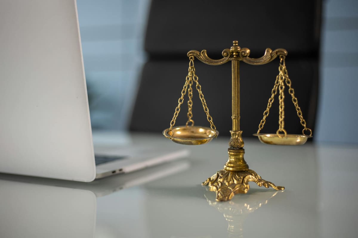 Mujer gana fallo tras ser culpada de haberse divorciado por no mantener relaciones sexuales con su esposo