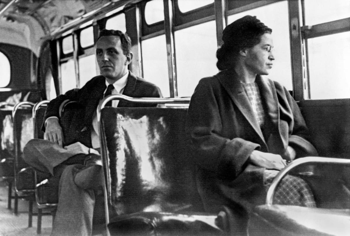 Hace casi 70 años, Rosa Parks defendió los derechos civiles sentándose