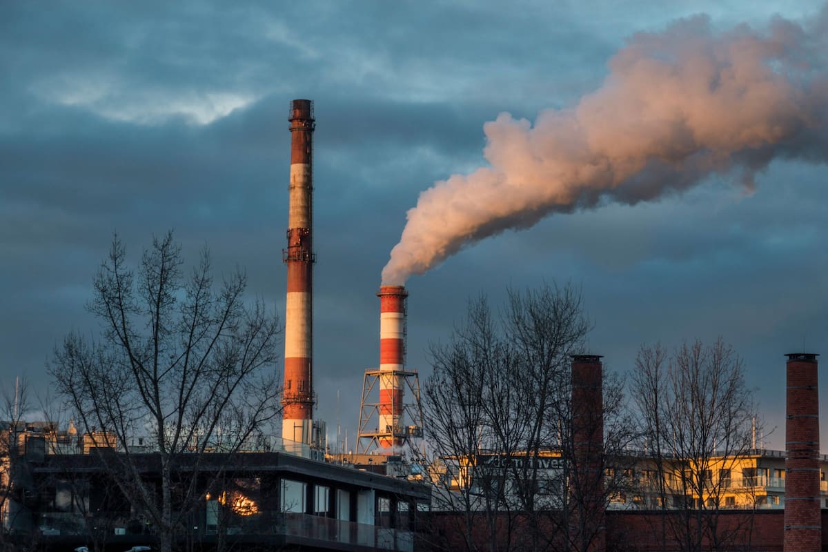 La contaminación del aire y su relación con la ELA: qué dice el nuevo estudio