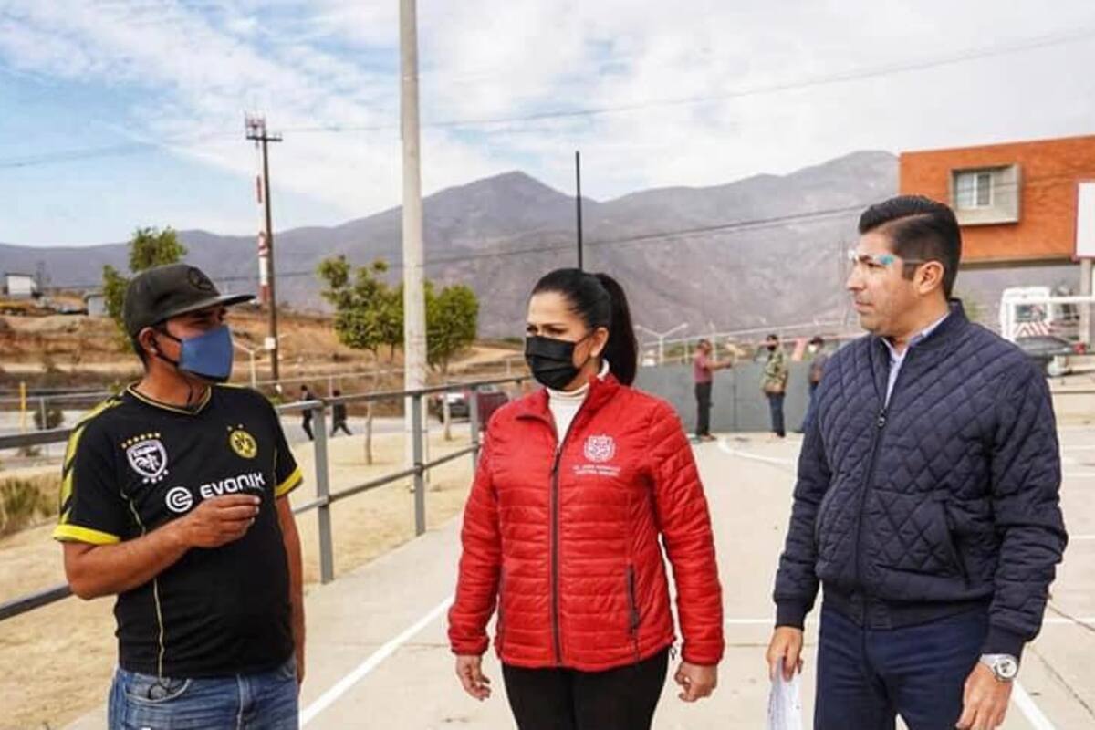 Armando Ayala Robles supervisa rehabilitación en unidad deportiva